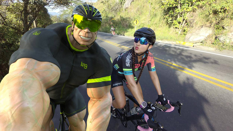 单车美女丨绿巨人的女友骑TREK 辫子粗又长